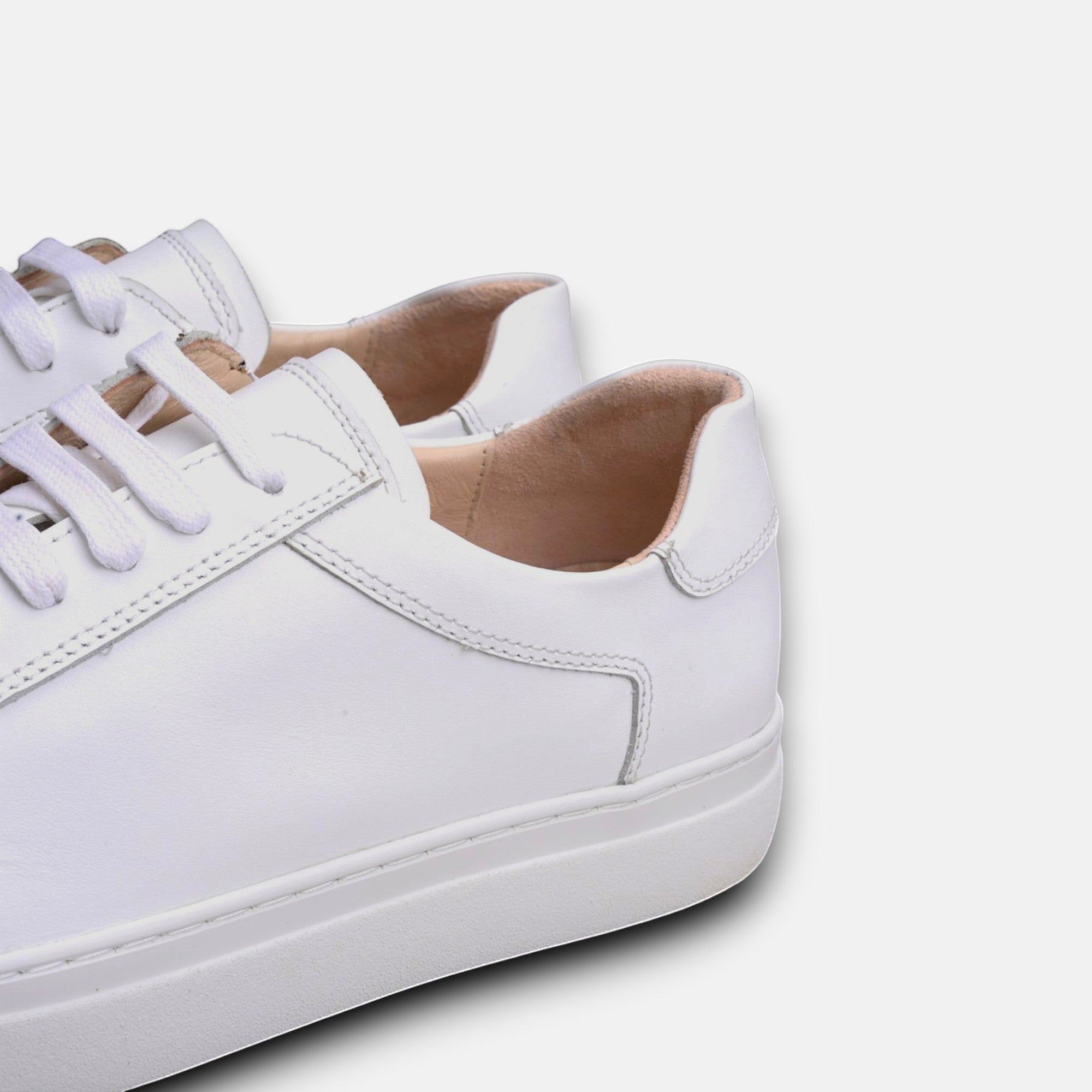 Volzak 7011 s basket en cuir Blanc
