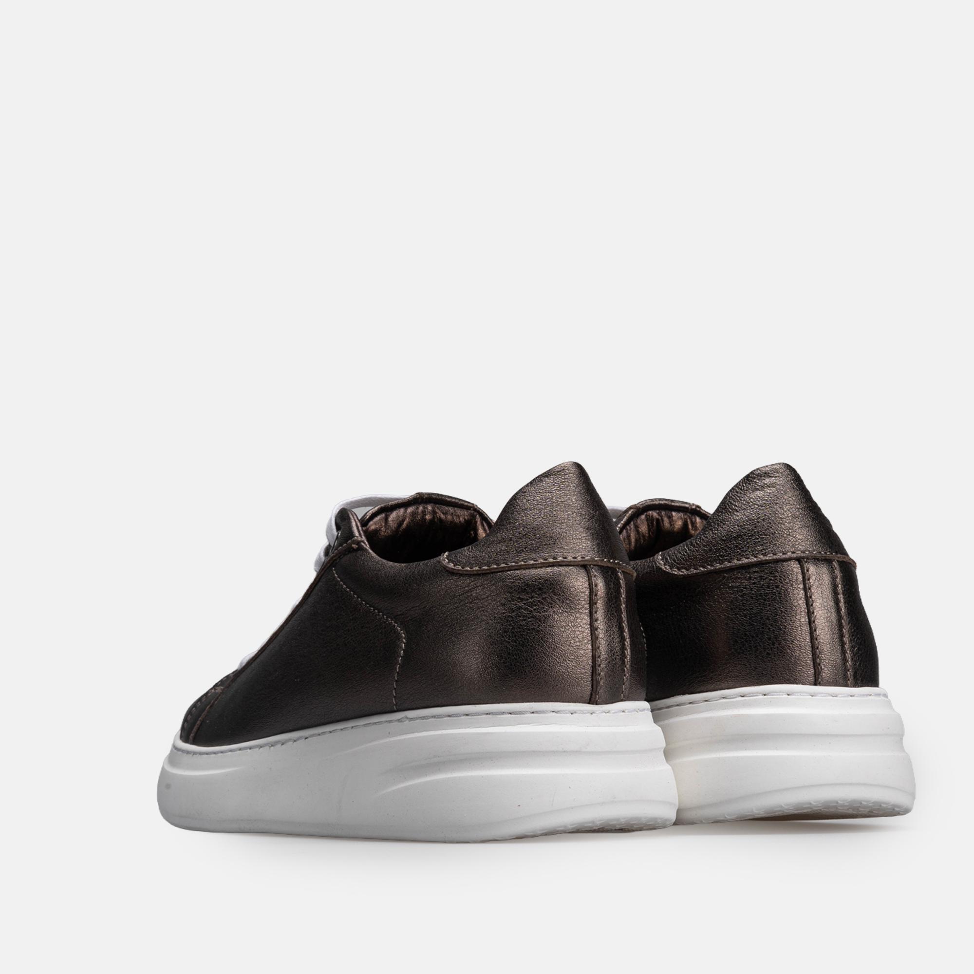 Volzak 165 Basket en cuir Platinium