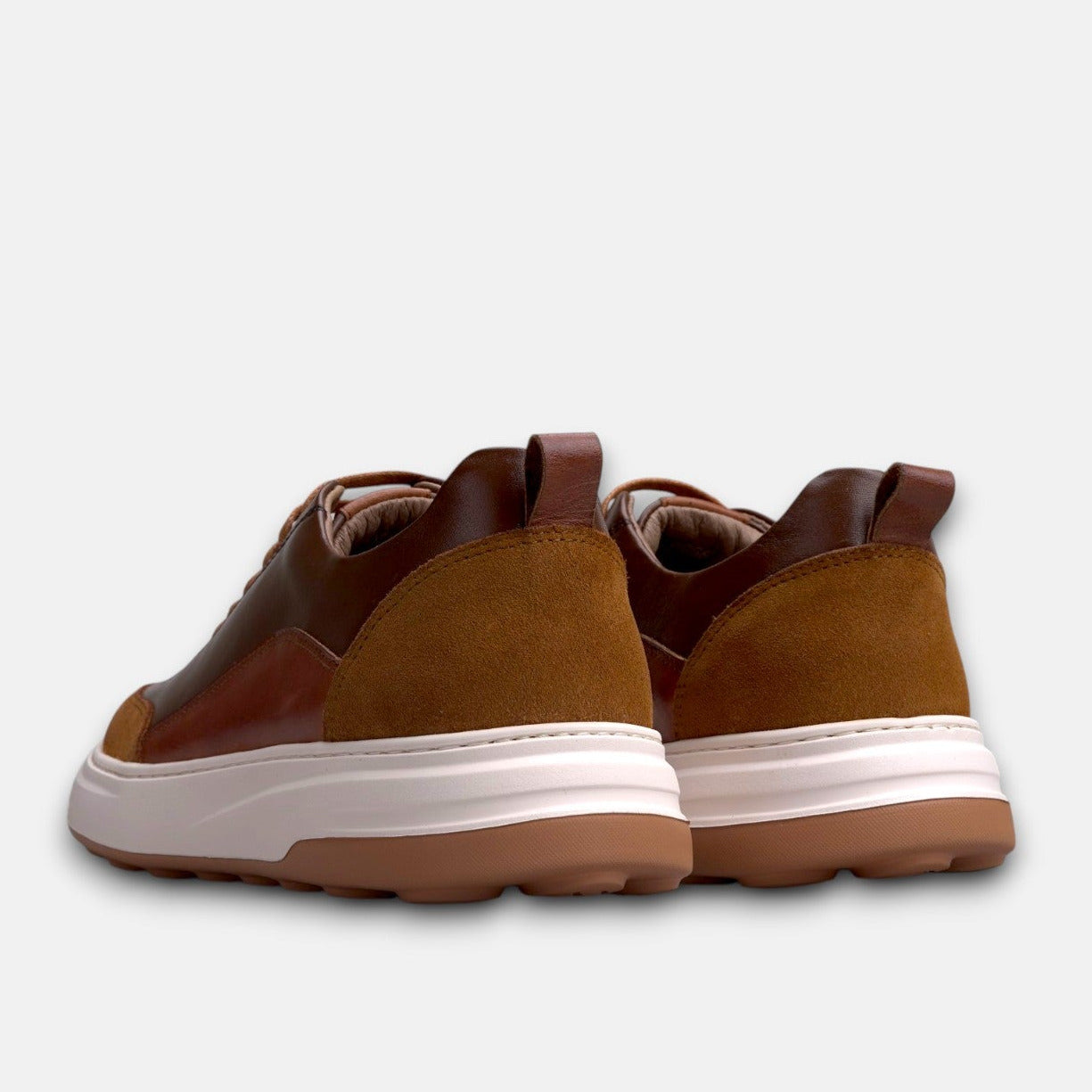 Volzak 6056 basket en cuir Camel